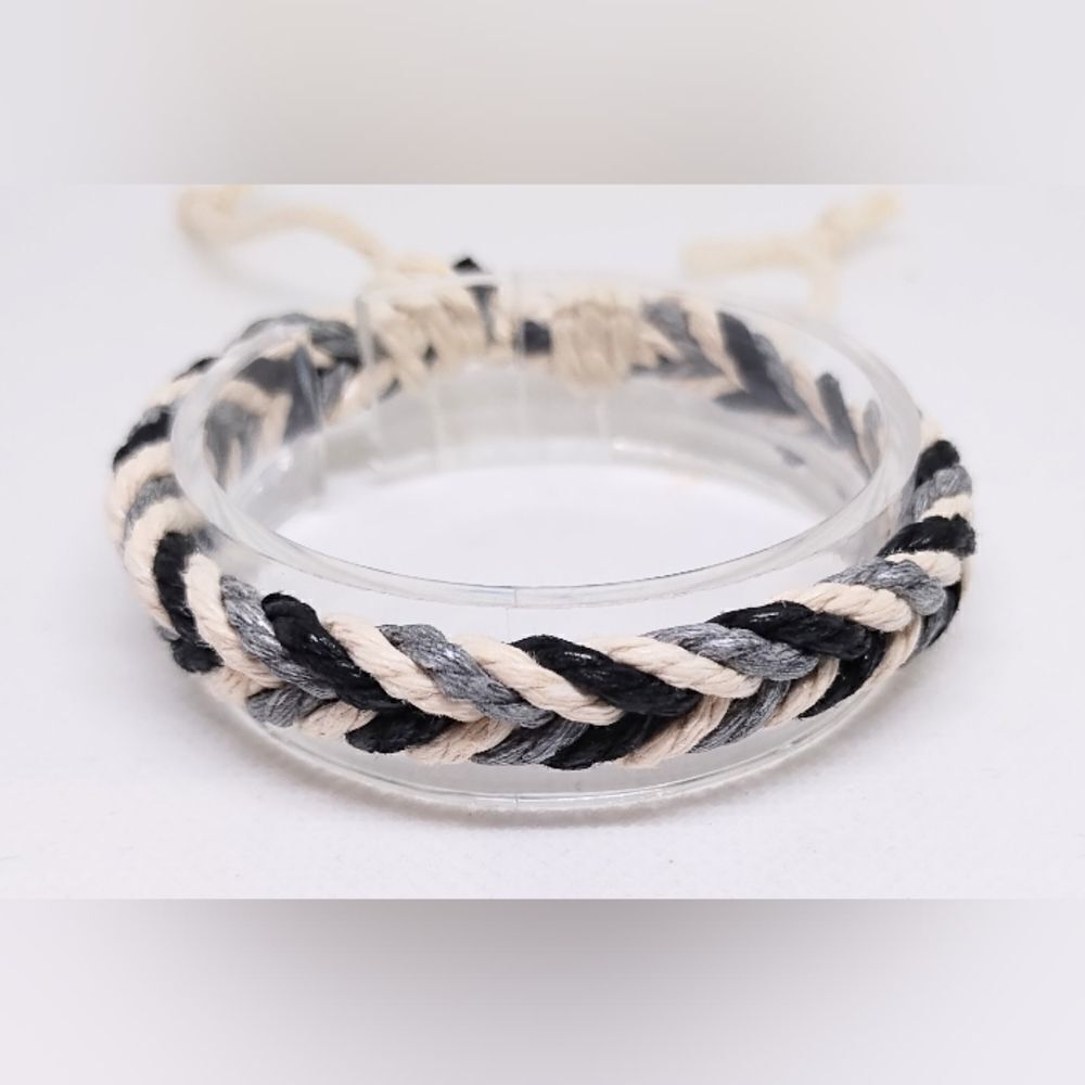 Men's bracelet braided rope new e40